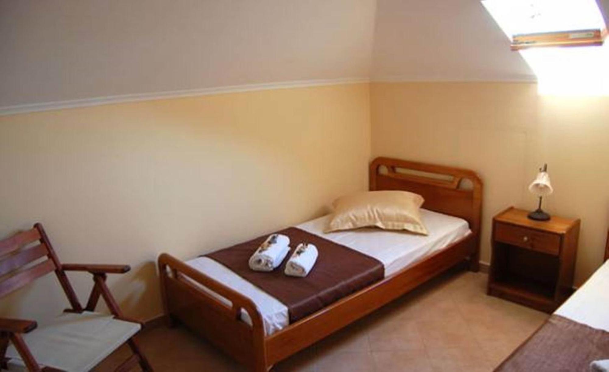 Melachrini Apartments Vrasná Dış mekan fotoğraf